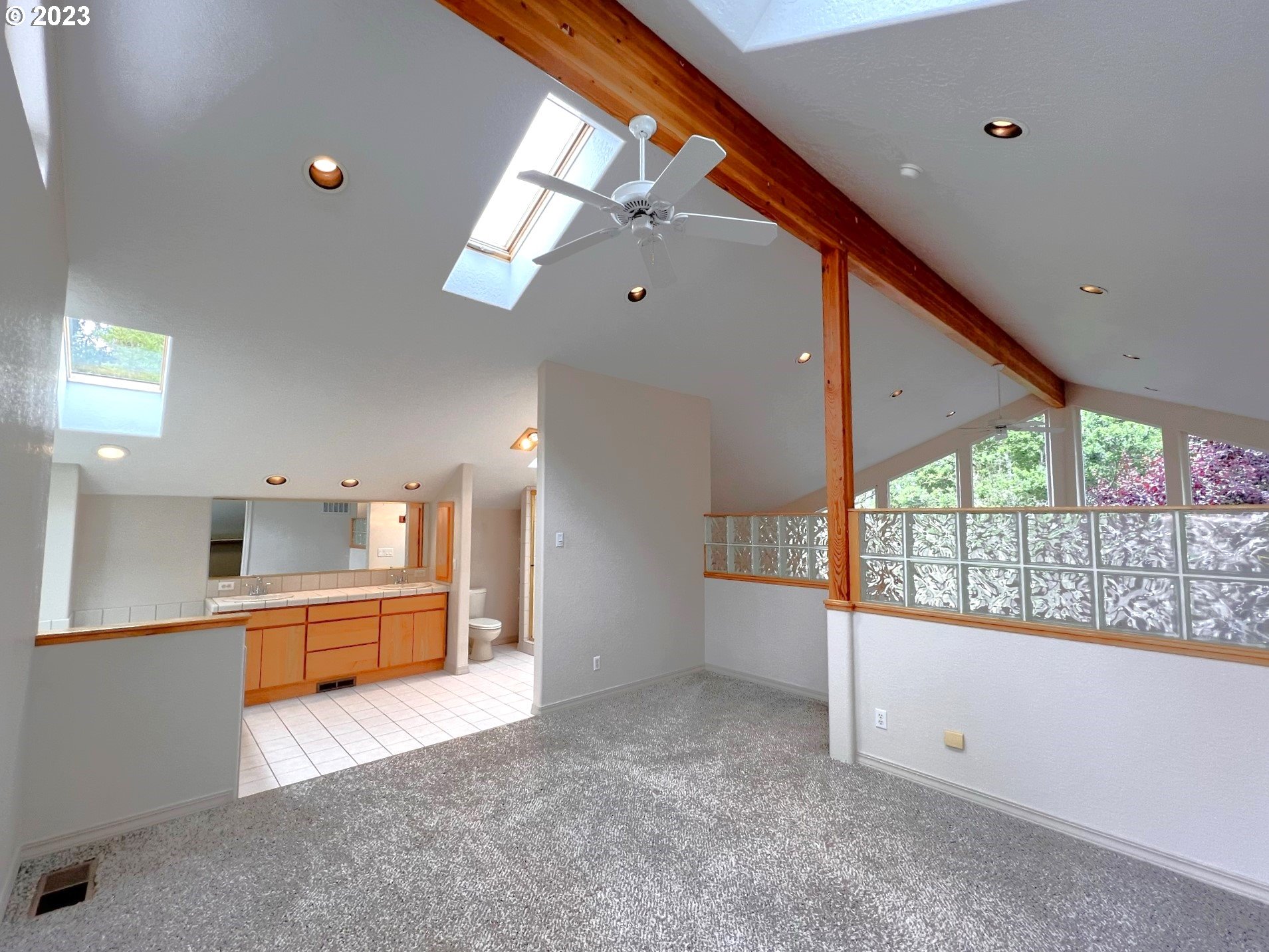 332 MILL BEACH RD