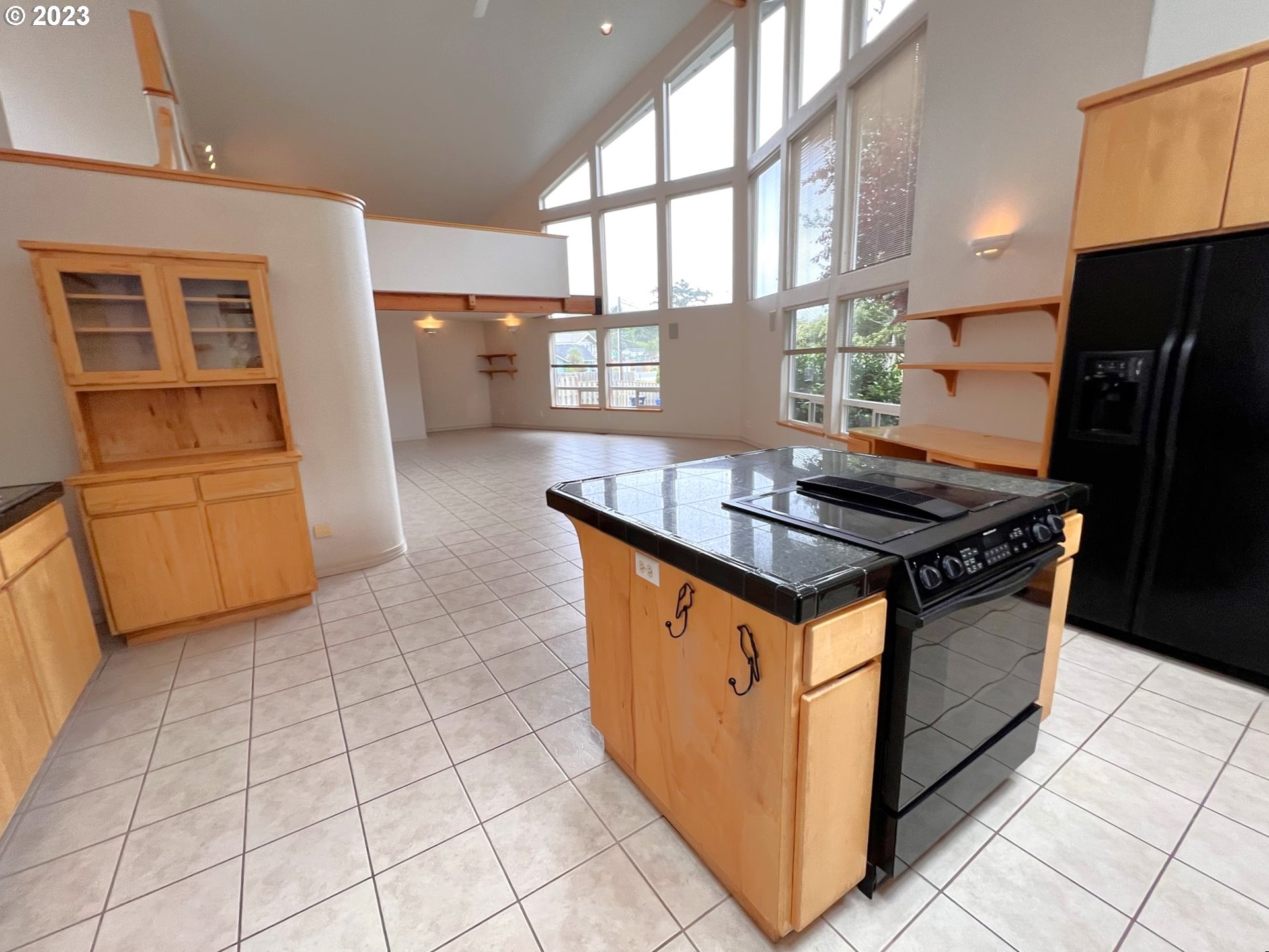 332 MILL BEACH RD