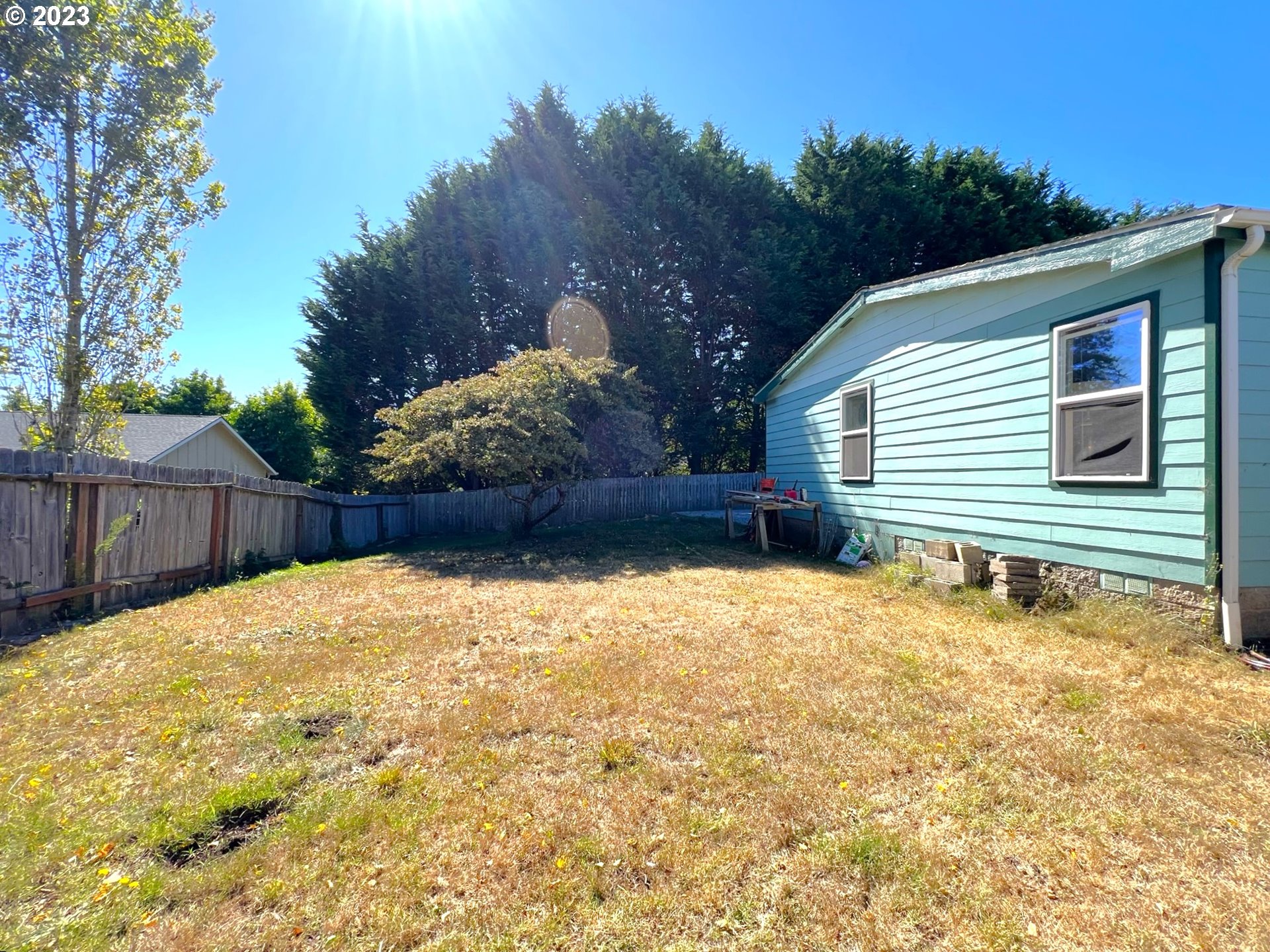 823 RANSOM AVE