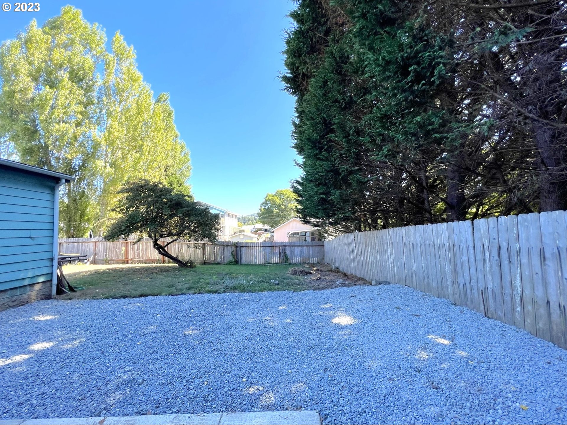 823 RANSOM AVE