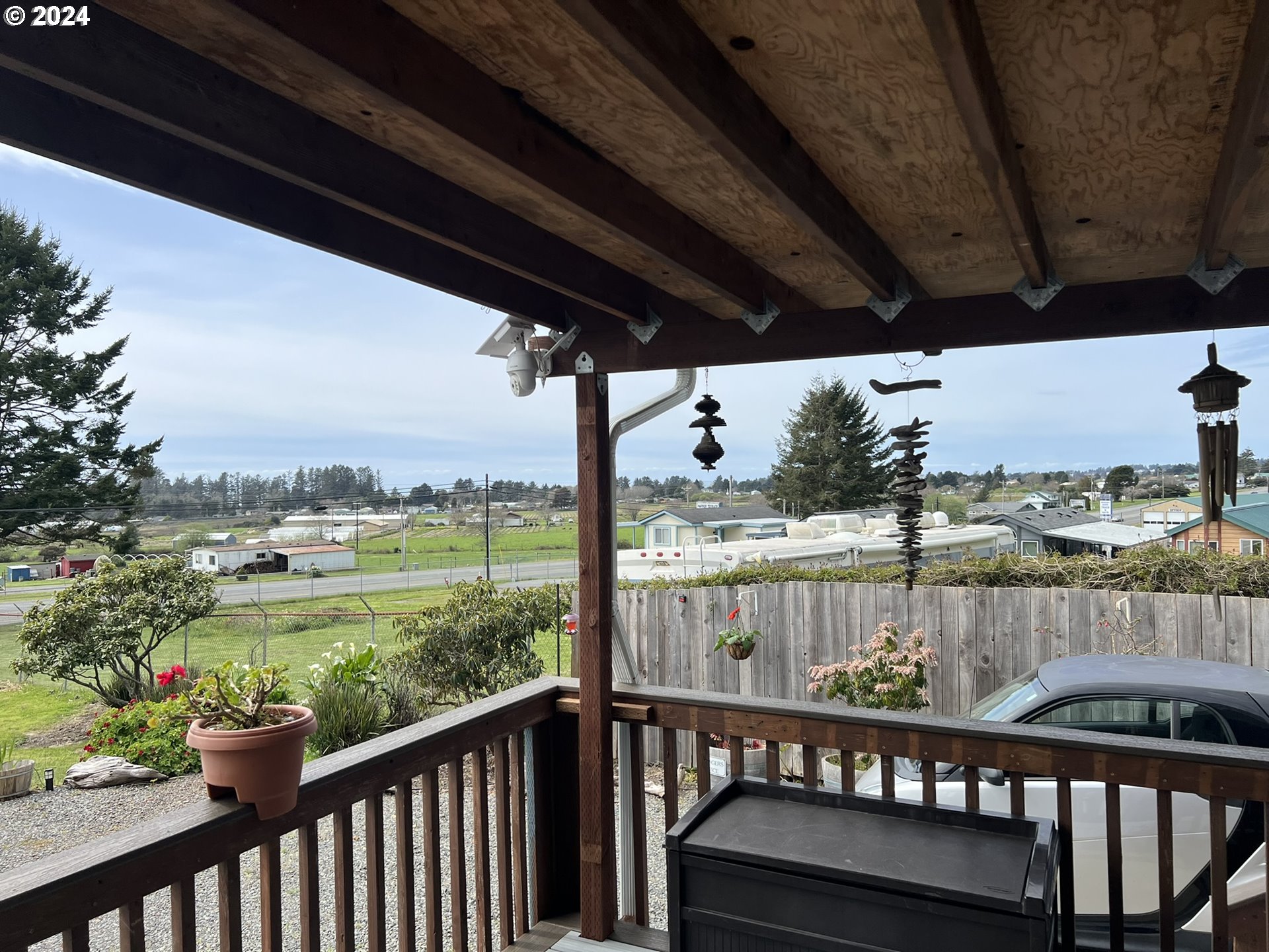15549 Highway 101 S