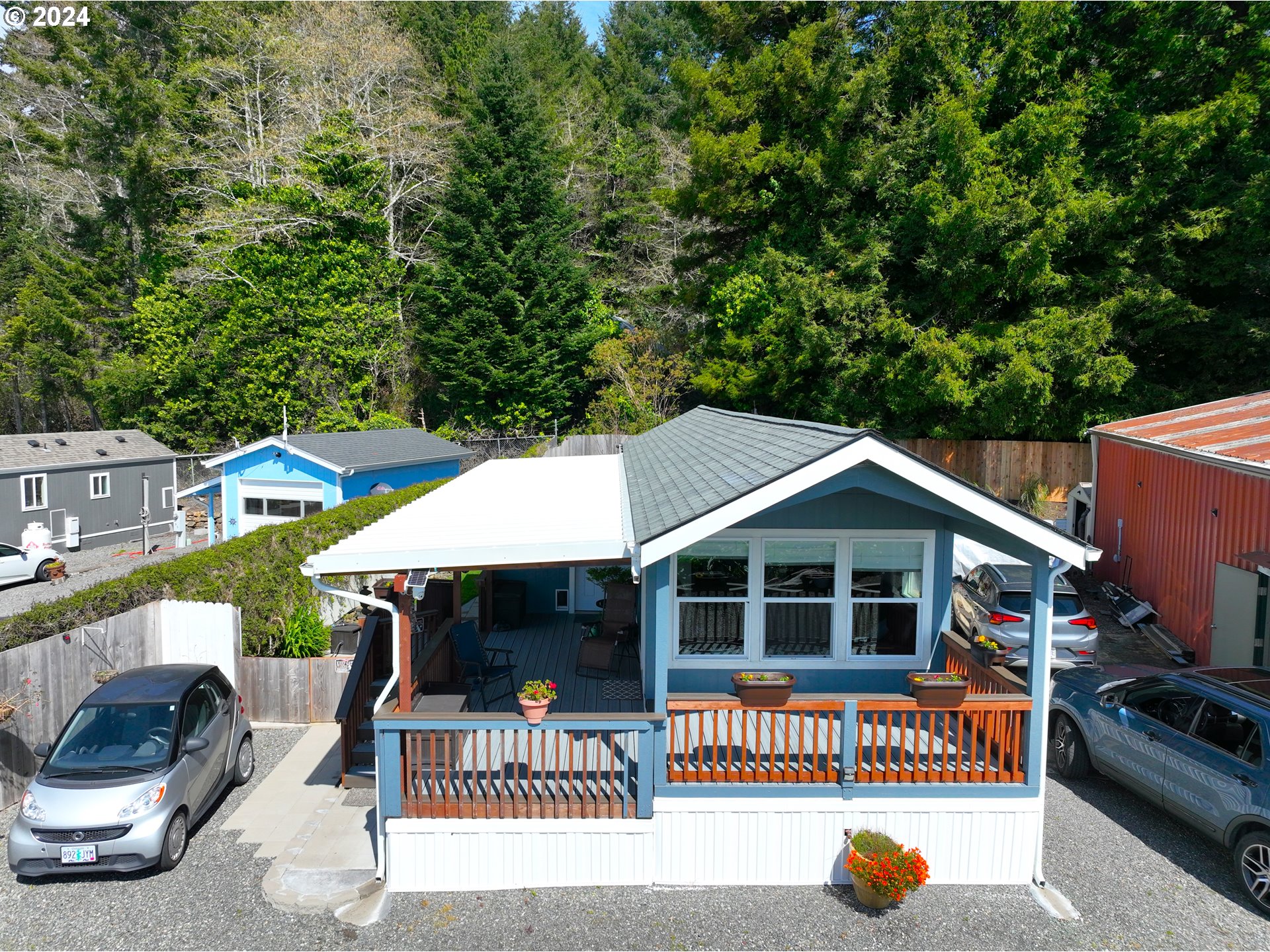 15549 Highway 101 S