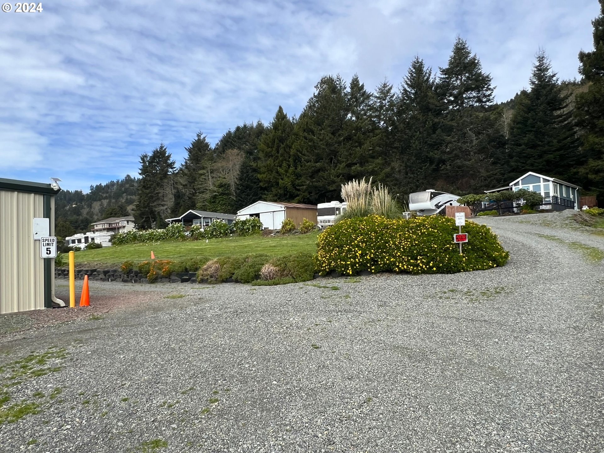15549 Highway 101 S