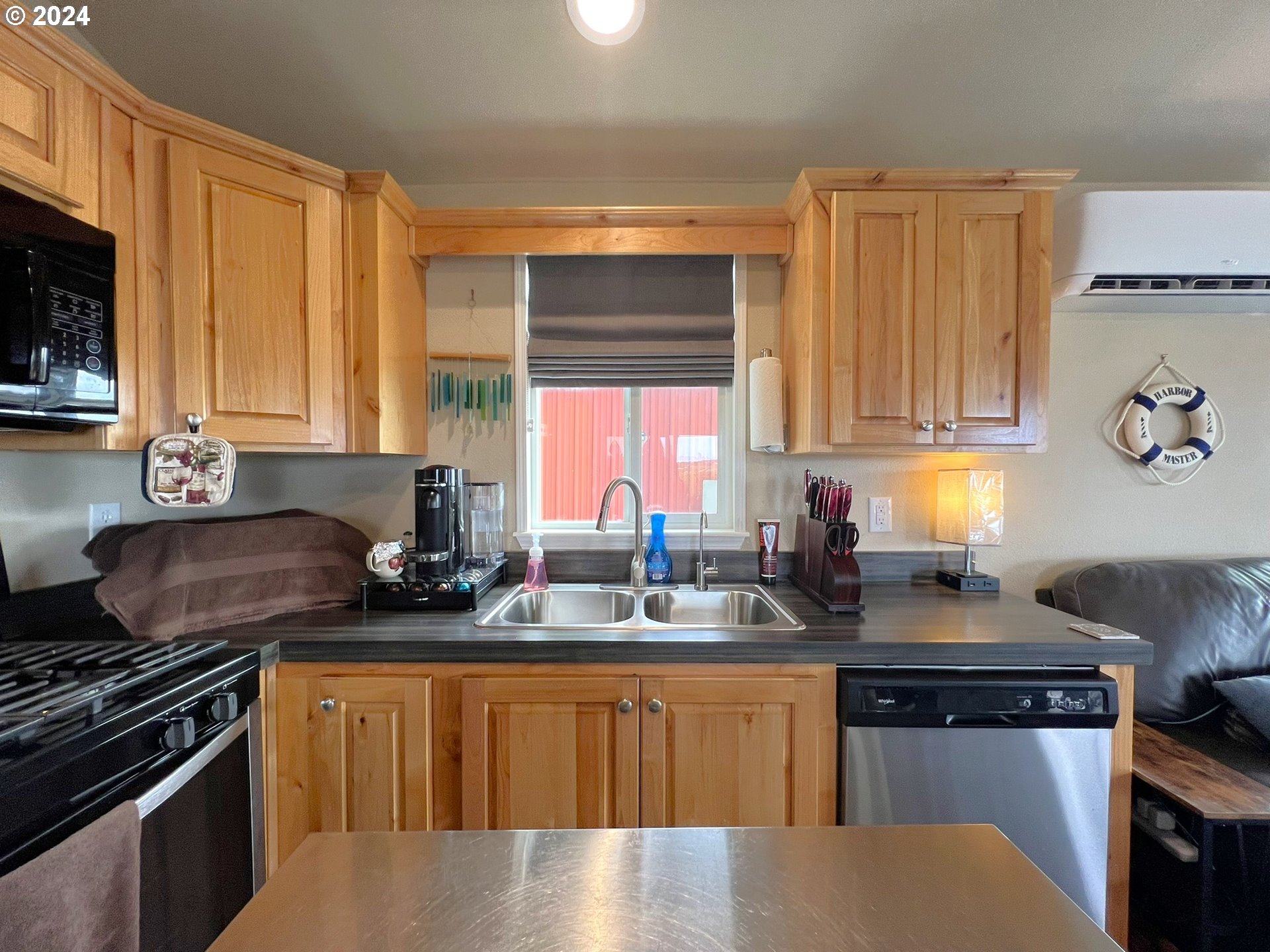 15549 Highway 101 S