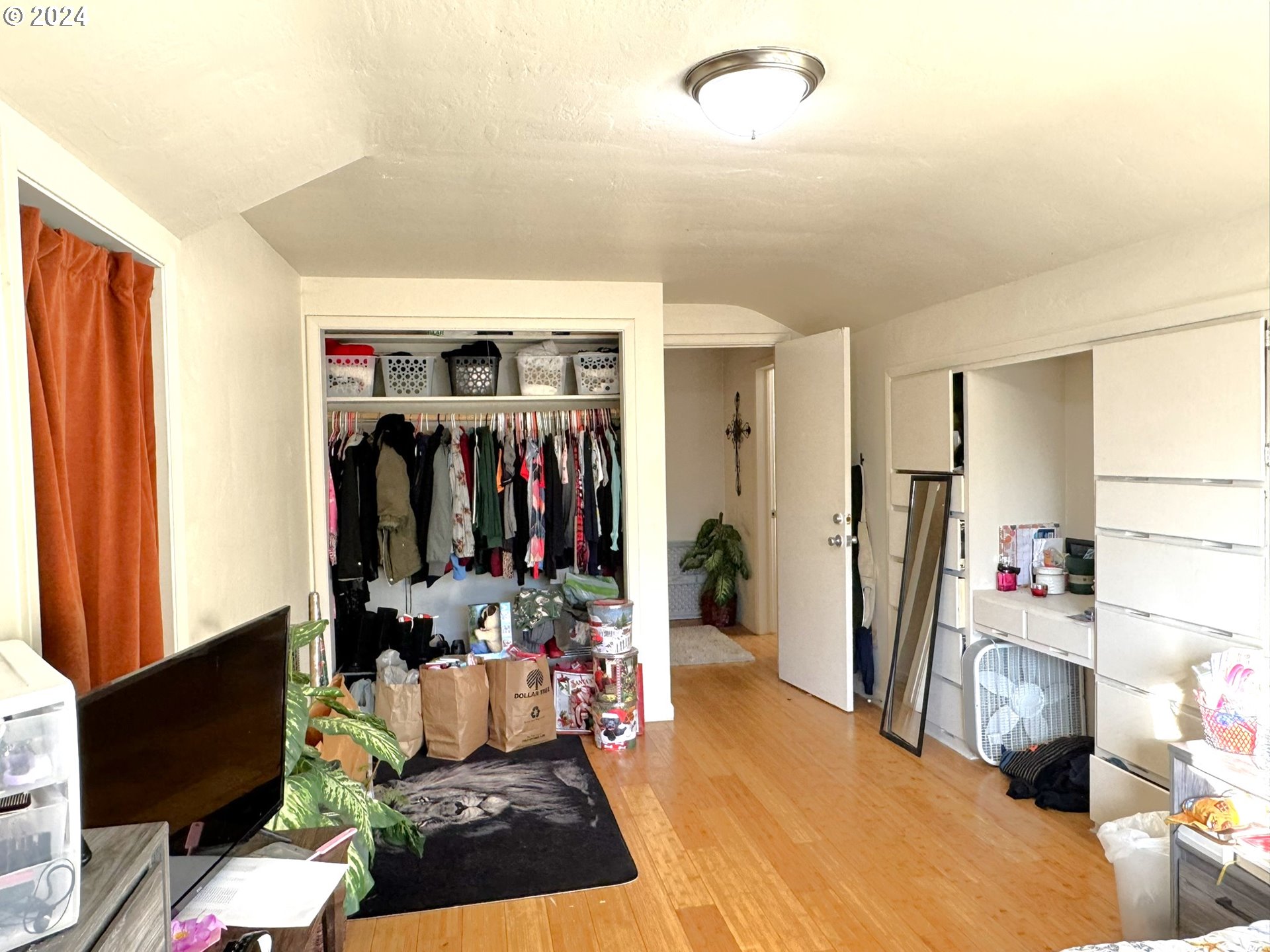 333 SPRUCE DR