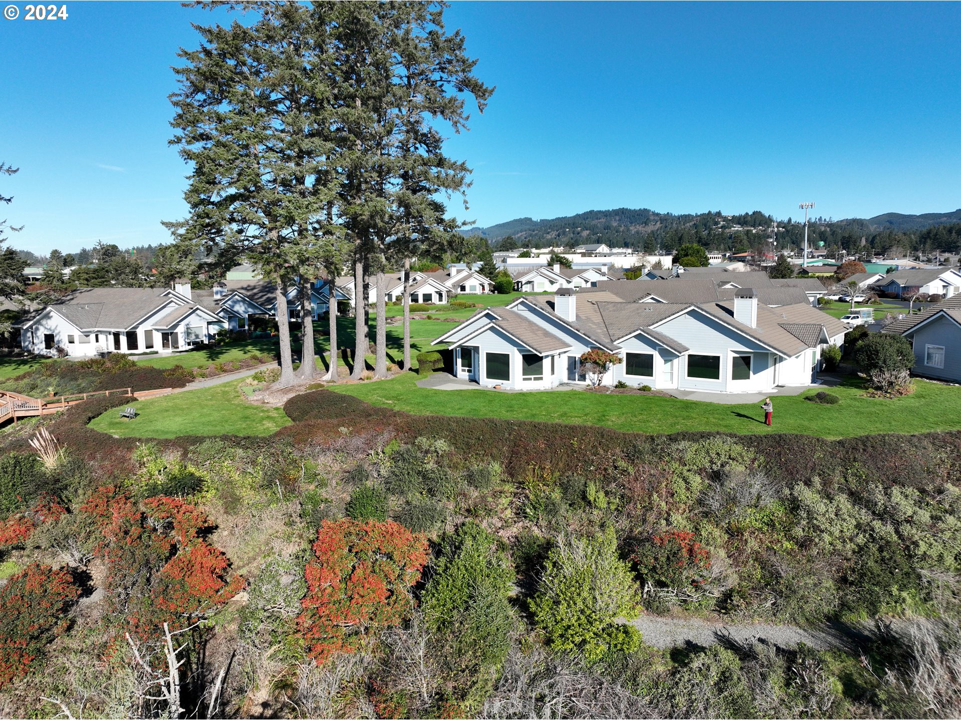 216 SCHOONER BAY DR