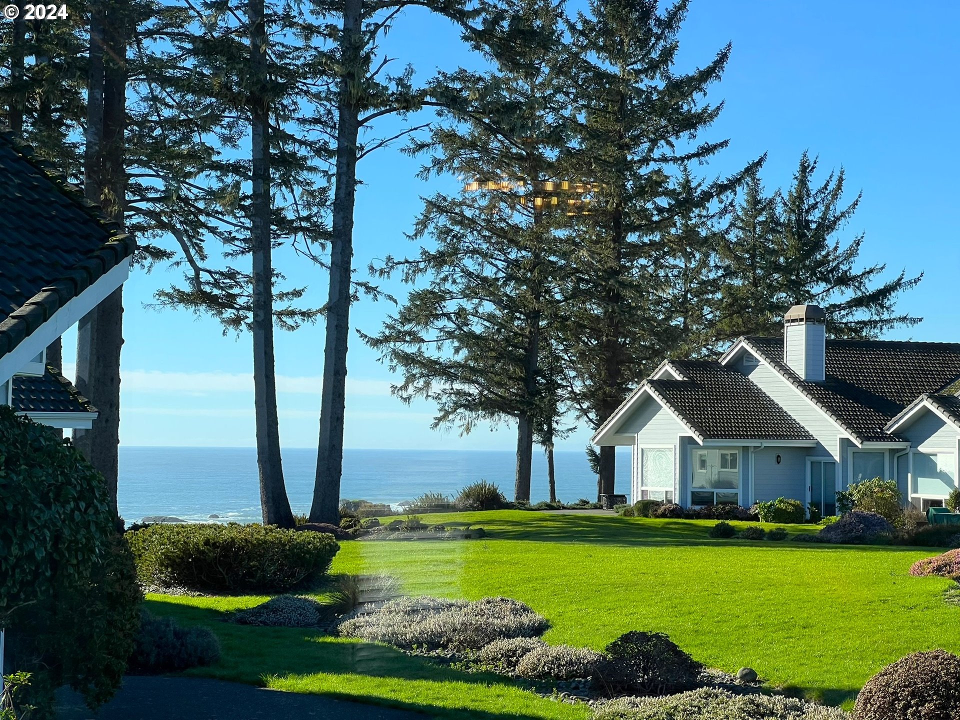 216 SCHOONER BAY DR