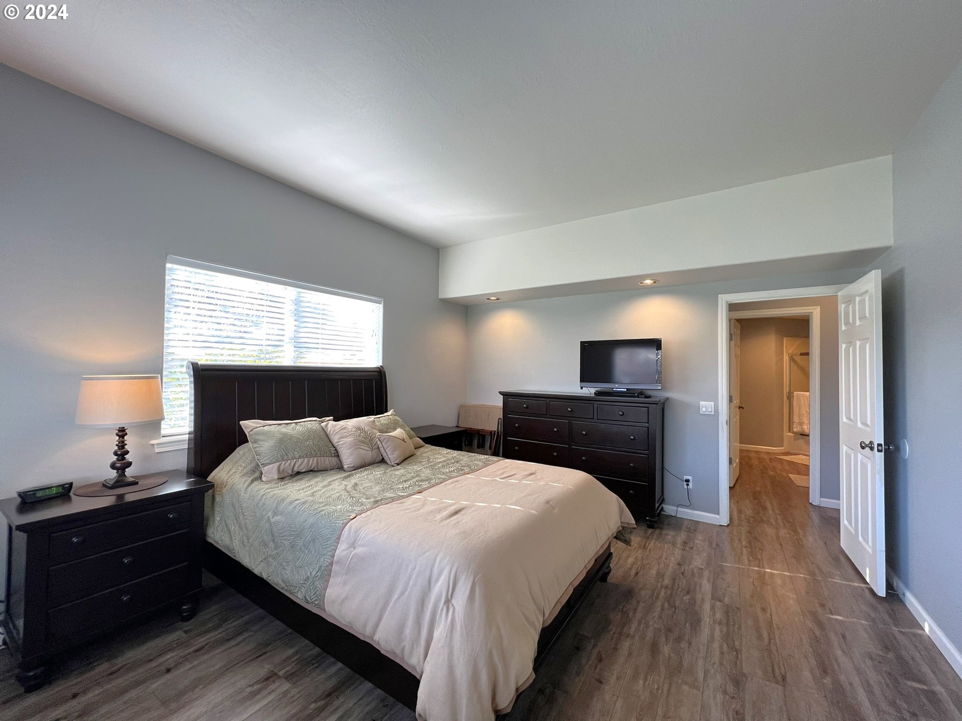 216 SCHOONER BAY DR