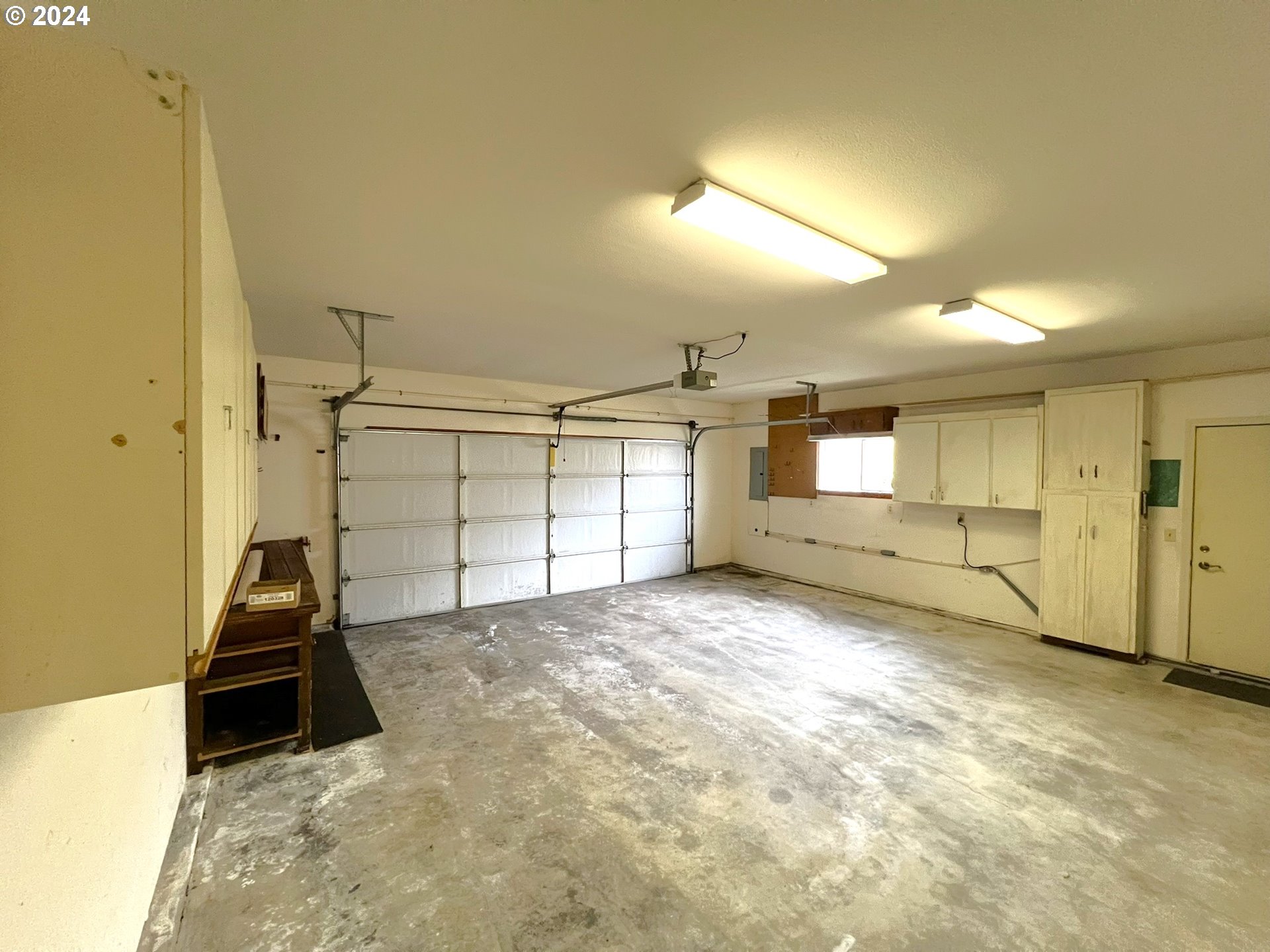970 KRISTA LN