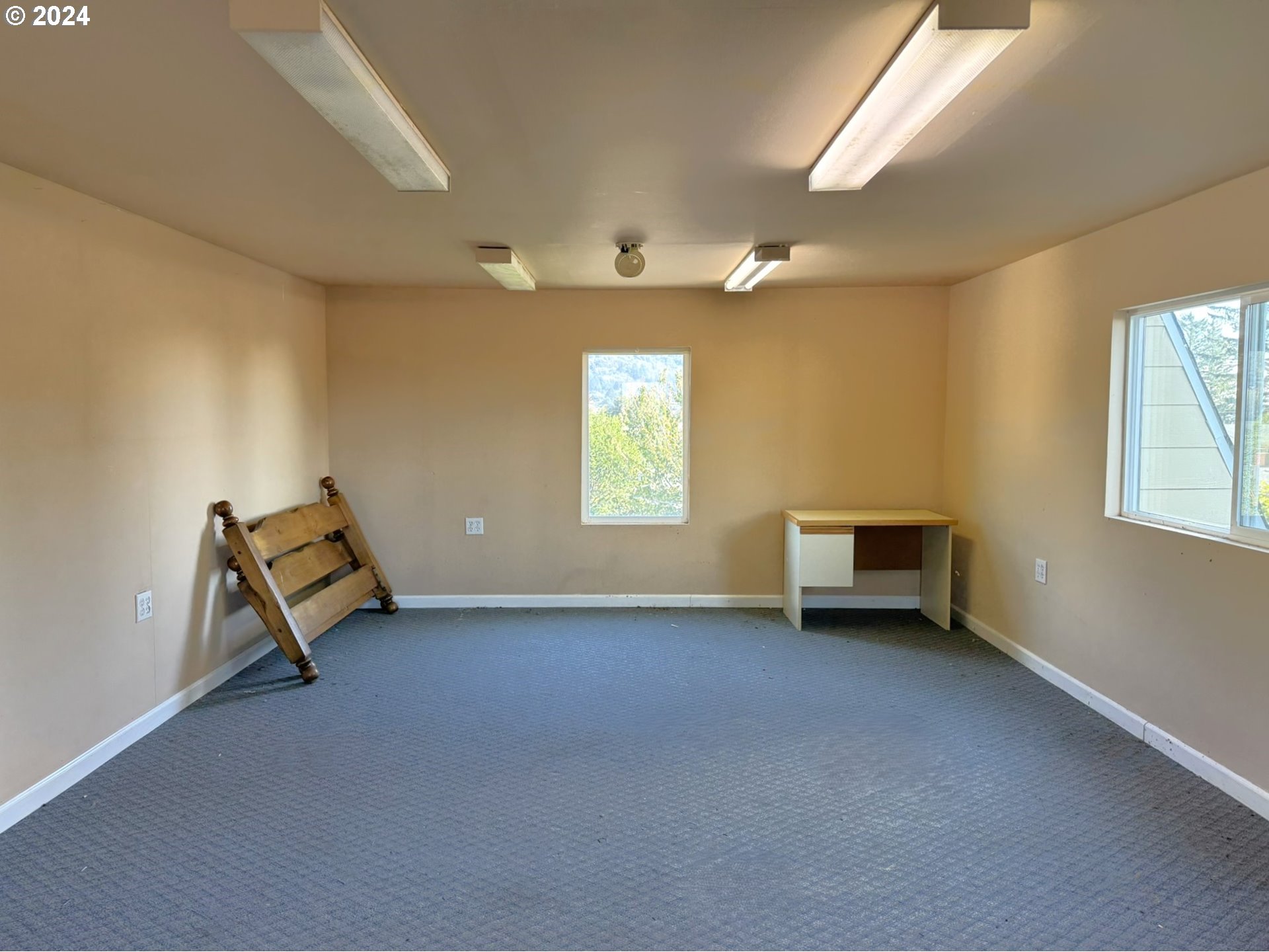 304 OXFORD ST