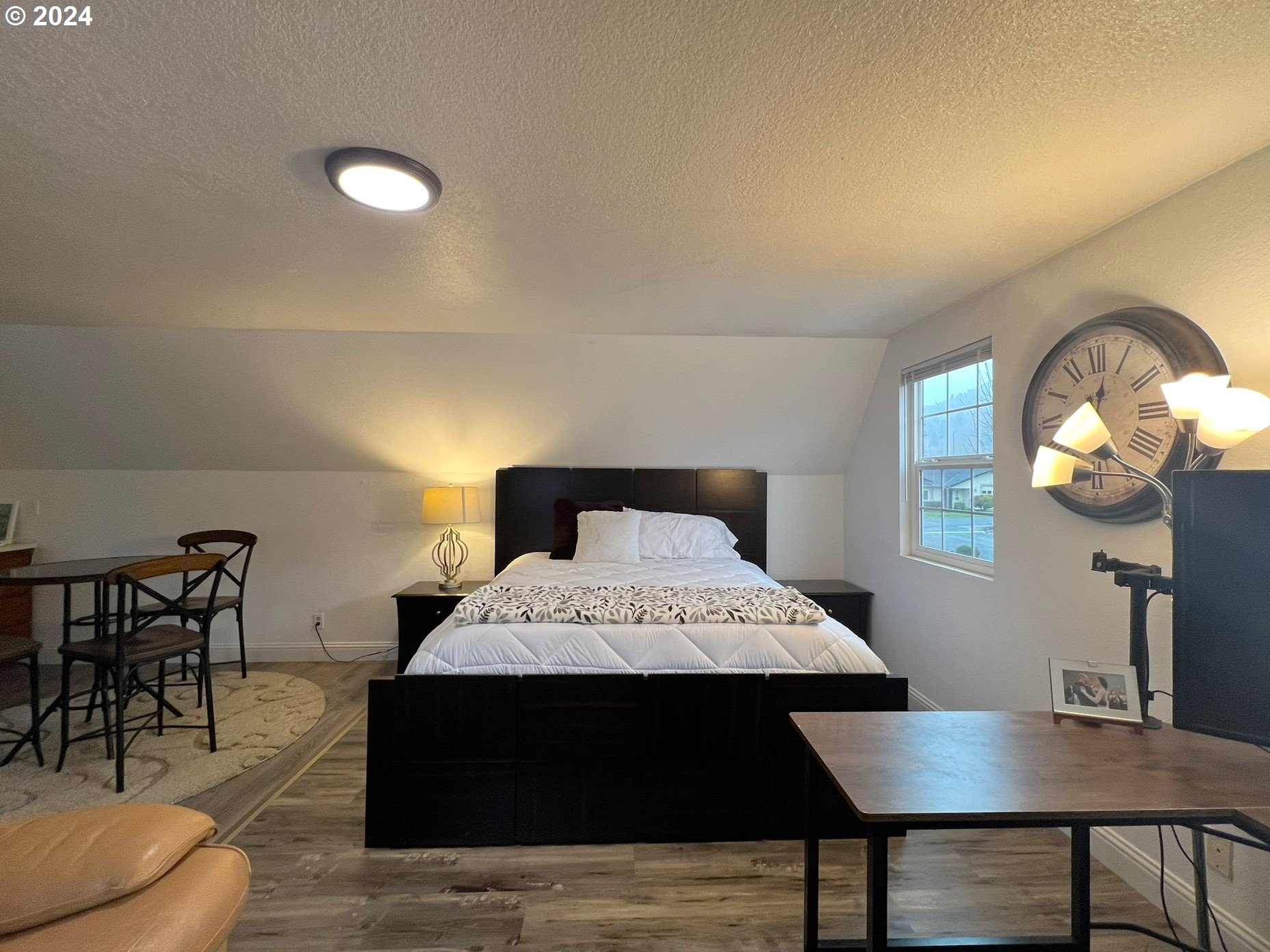 14696 ITZEN DR