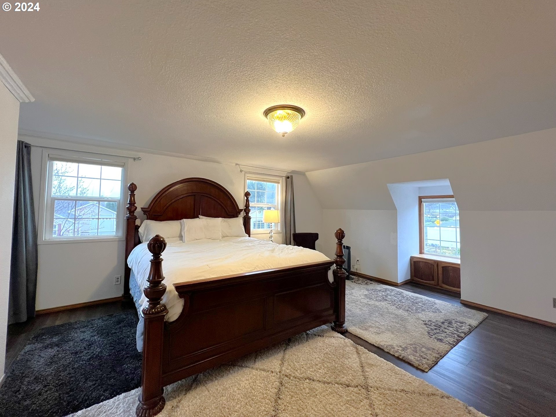 14696 ITZEN DR