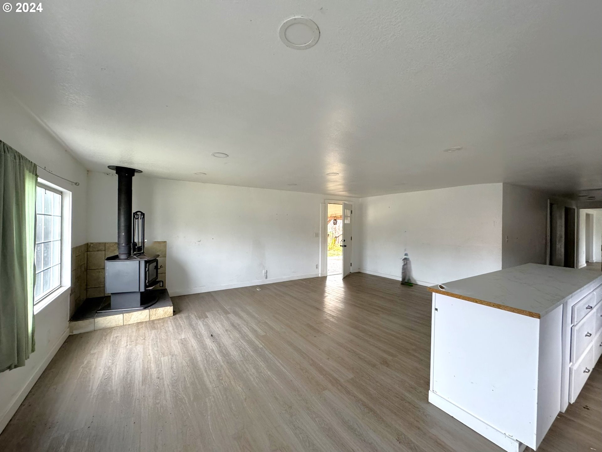 16391 HIGHWAY 101 3