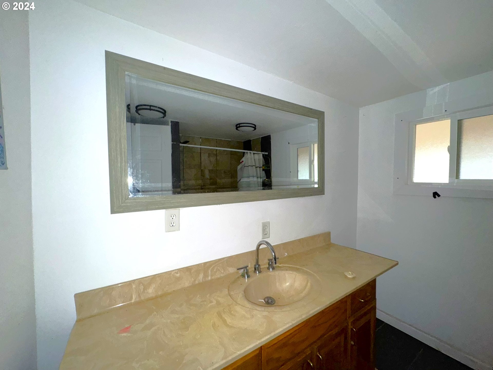 16391 HIGHWAY 101 3