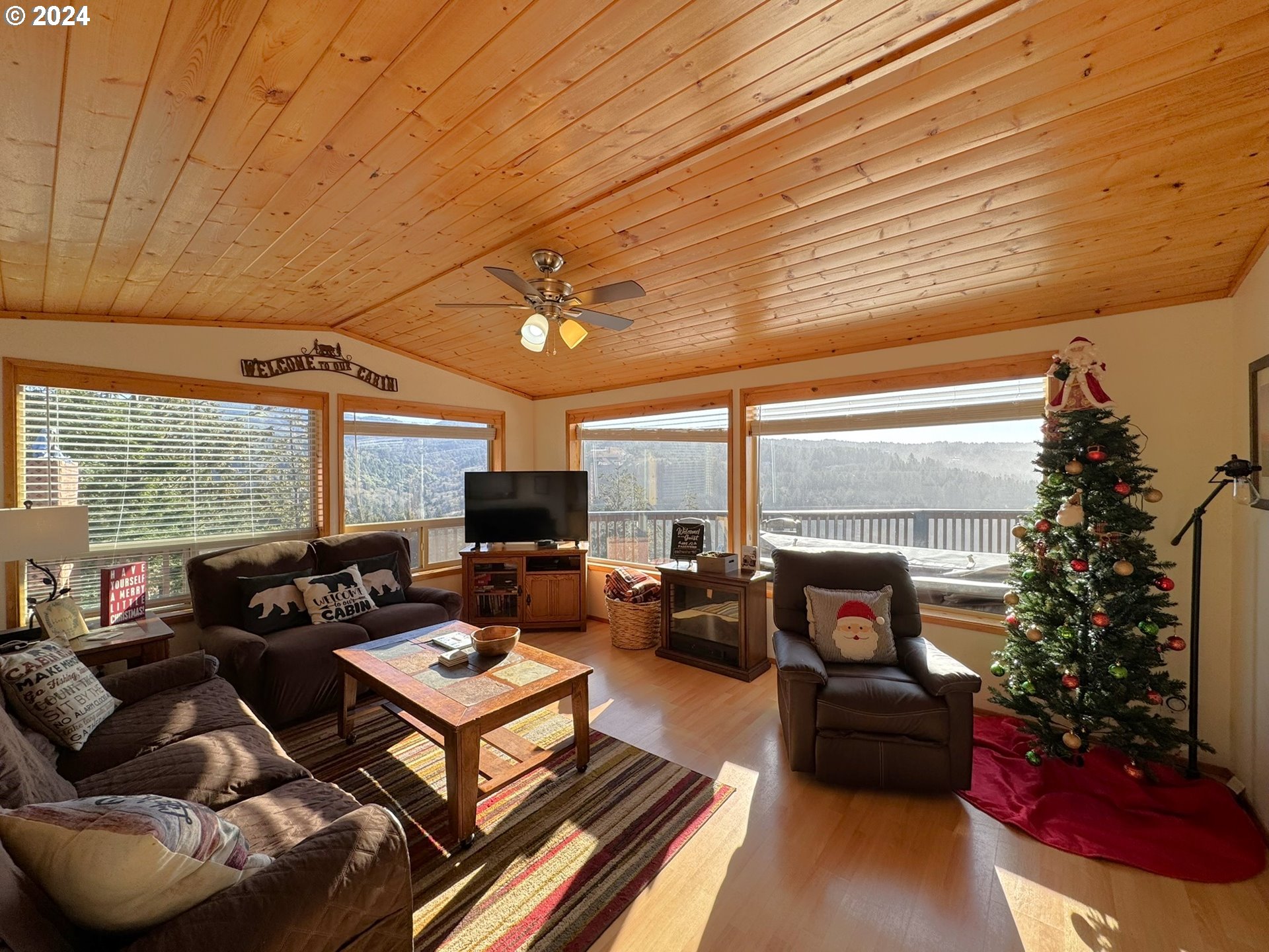 19921 WHALESHEAD RD S2