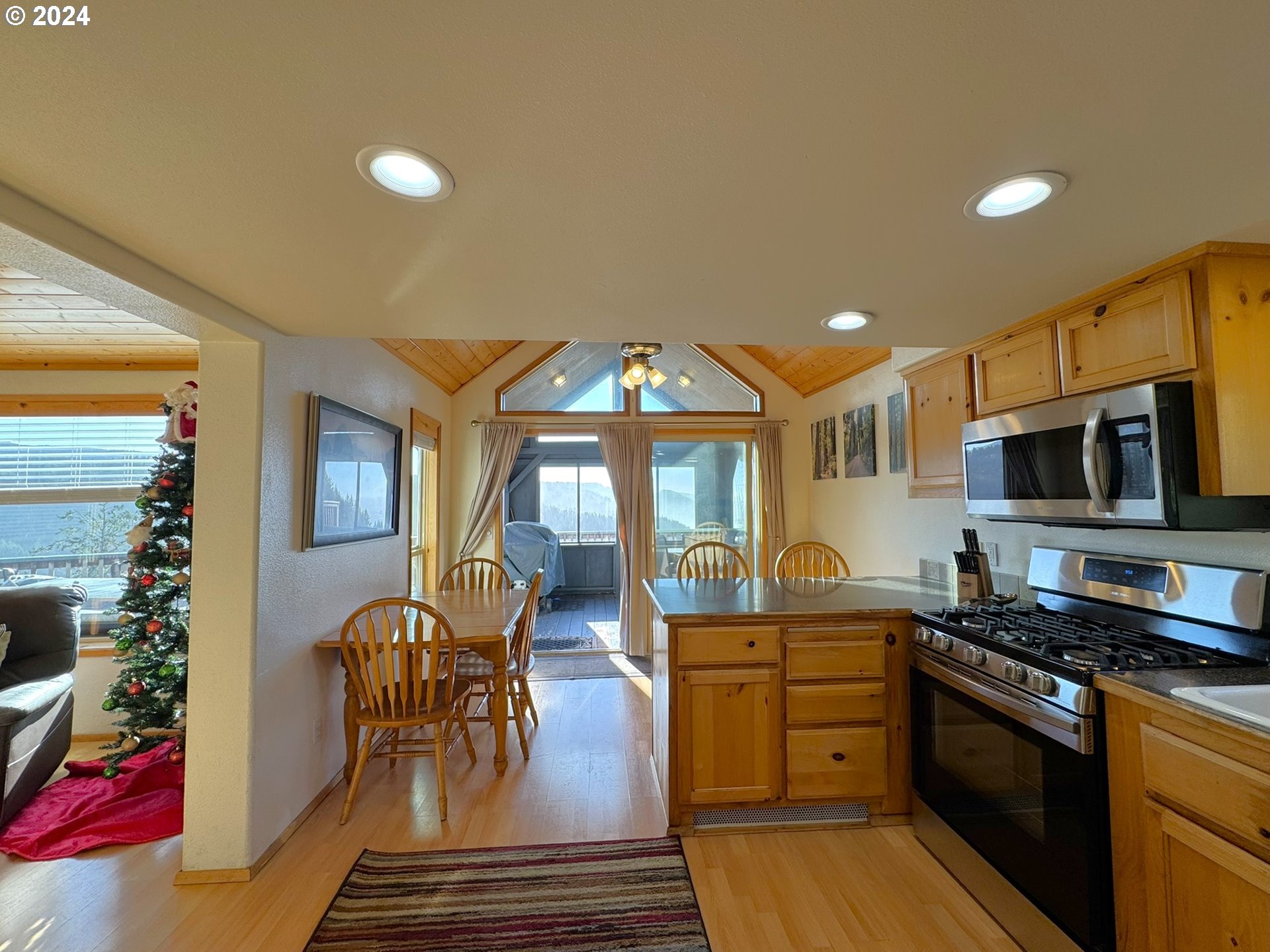 19921 WHALESHEAD RD S2
