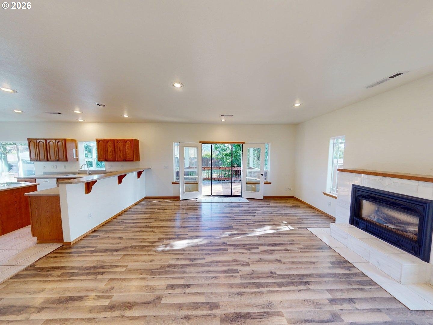 518 ROSICHELLI DR