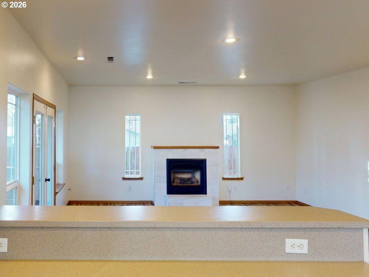 518 ROSICHELLI DR