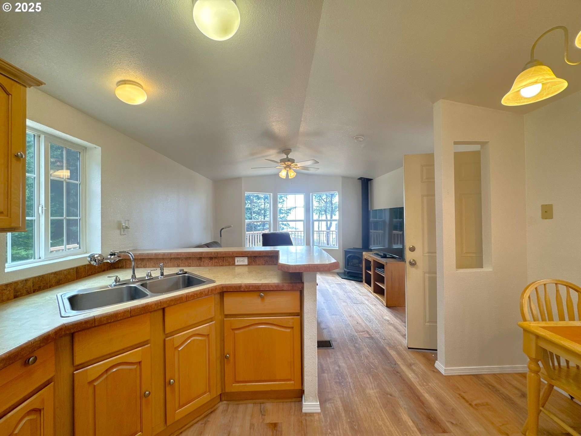 25500 CAPE VIEW LOOP