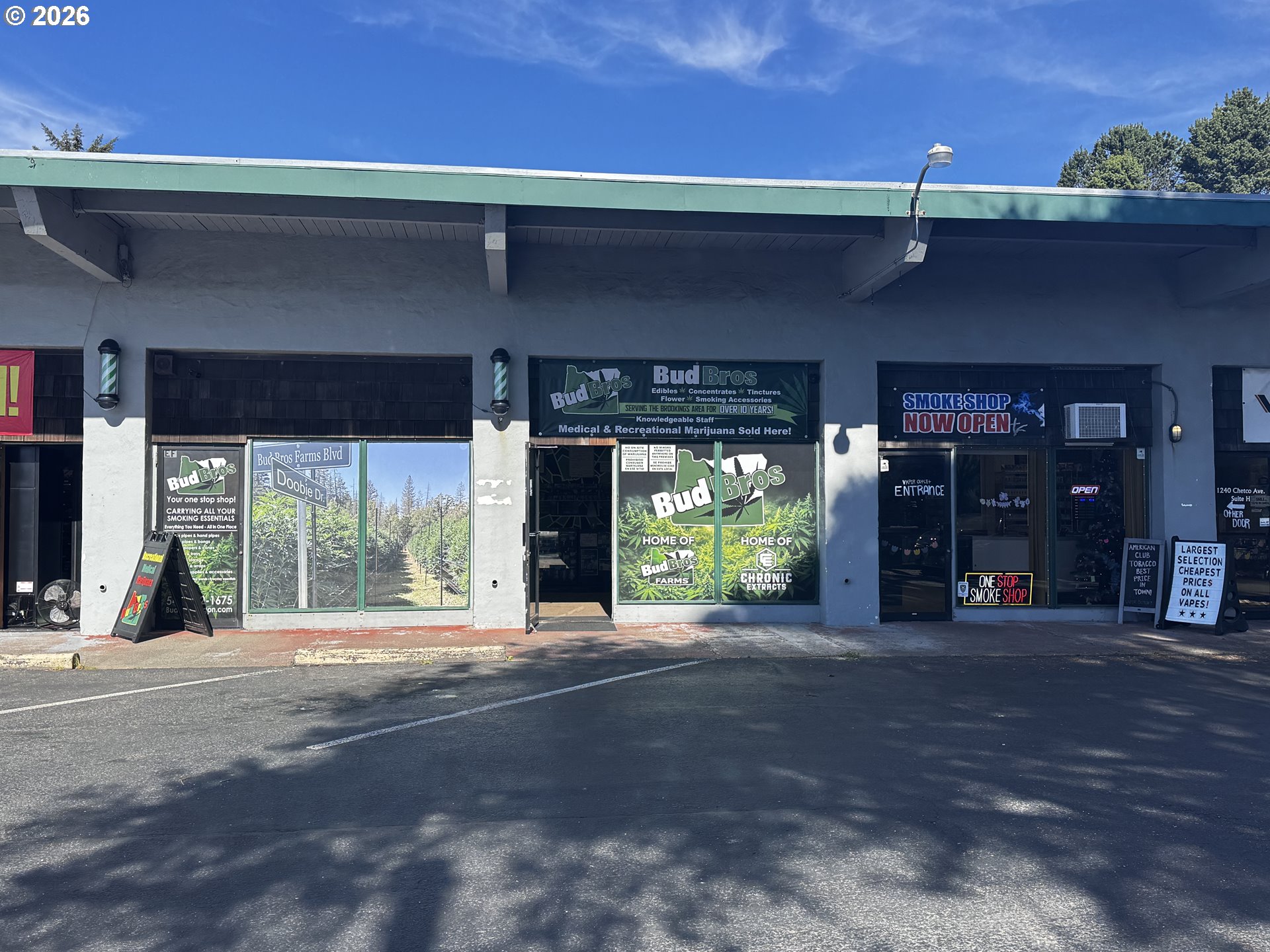 1240 CHETCO AVE