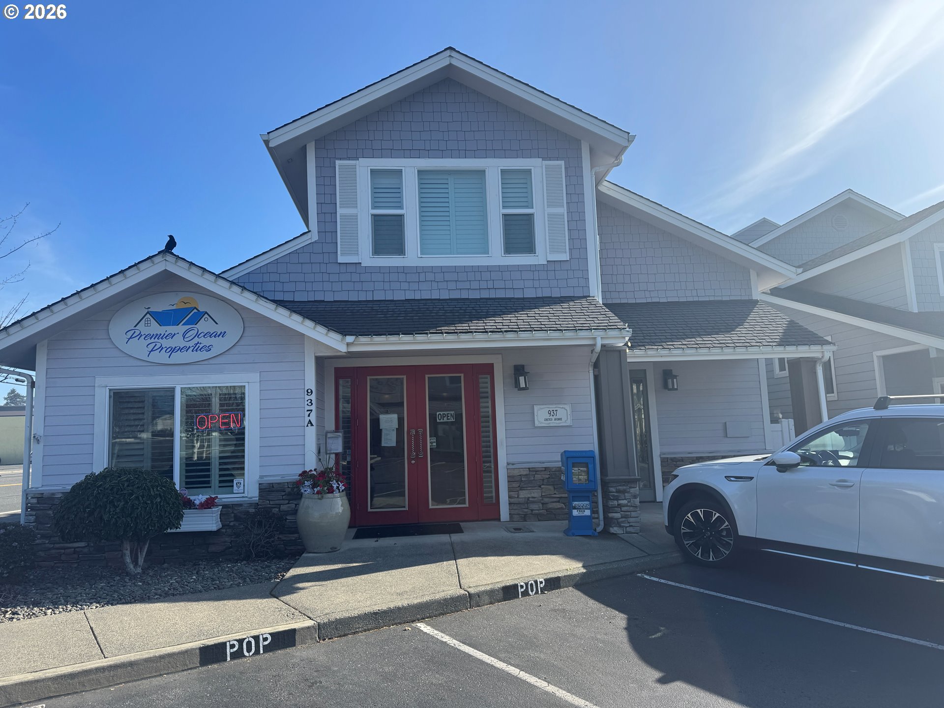 937 Chetco AVE A - 1