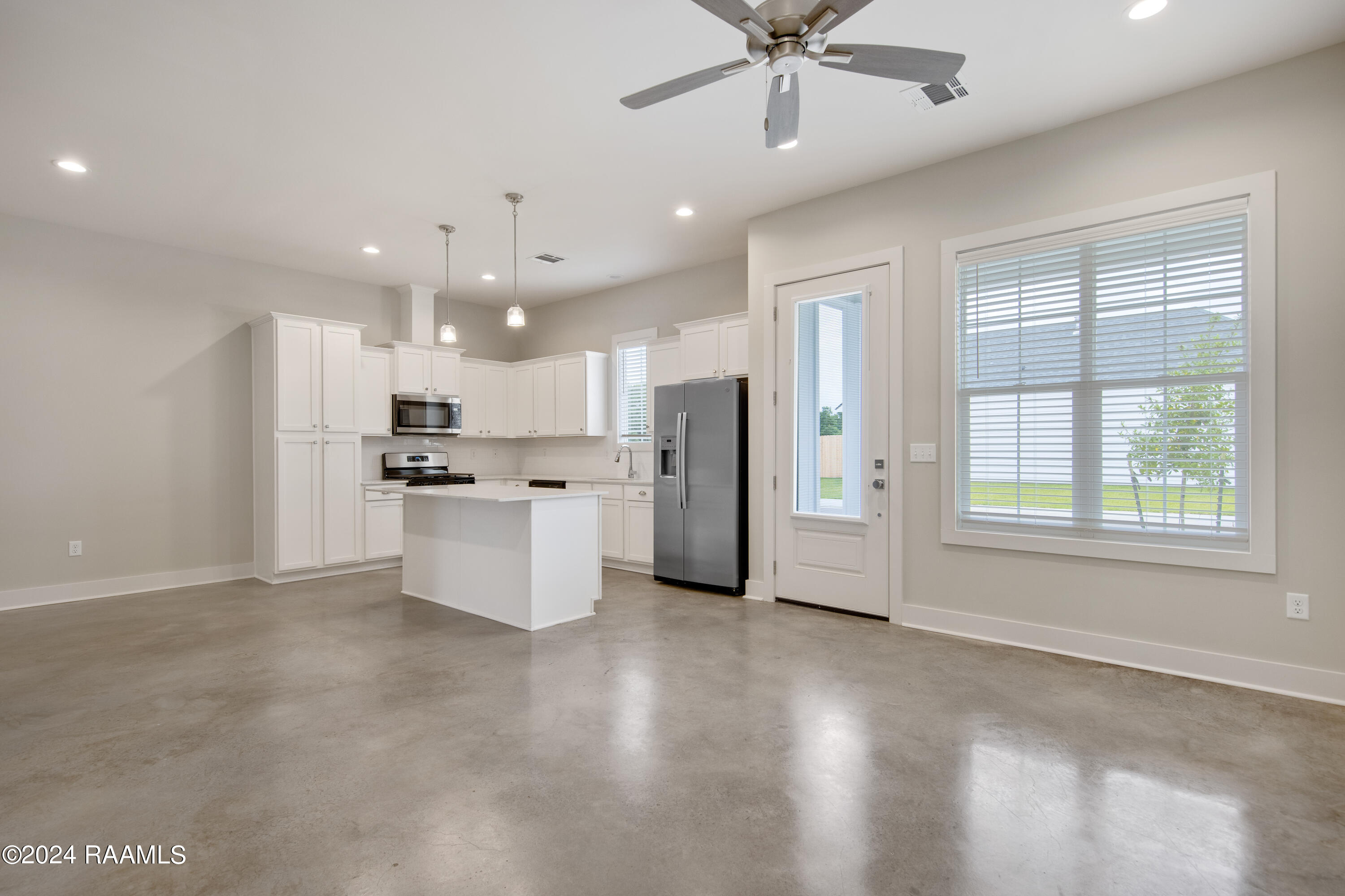 104 Fleet Way
