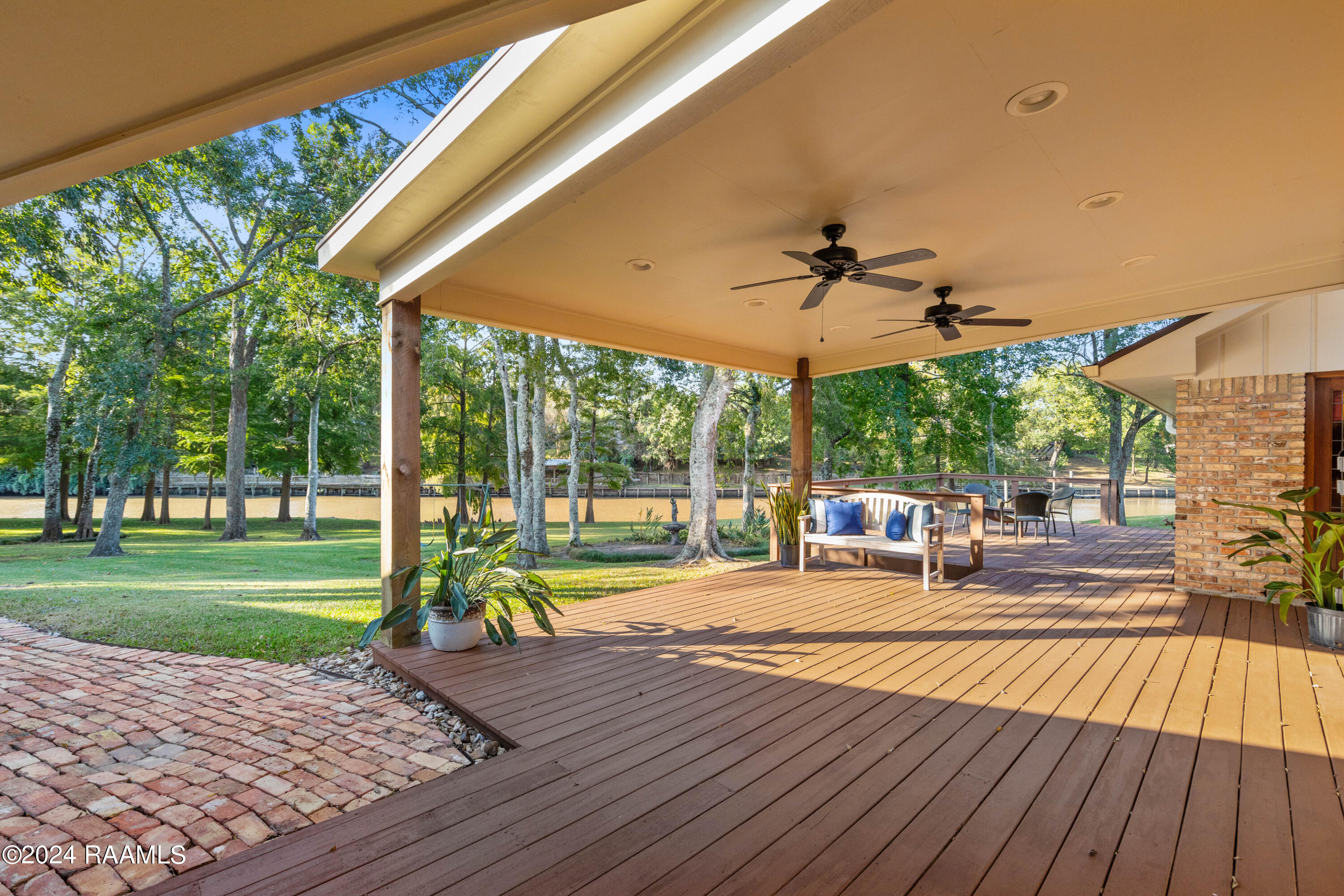 114 Water Oaks Drive
