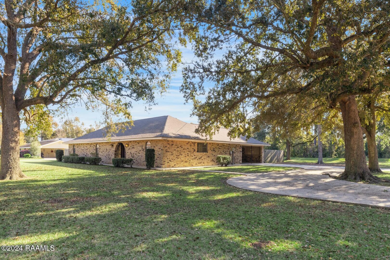 100 E Shamrock Drive