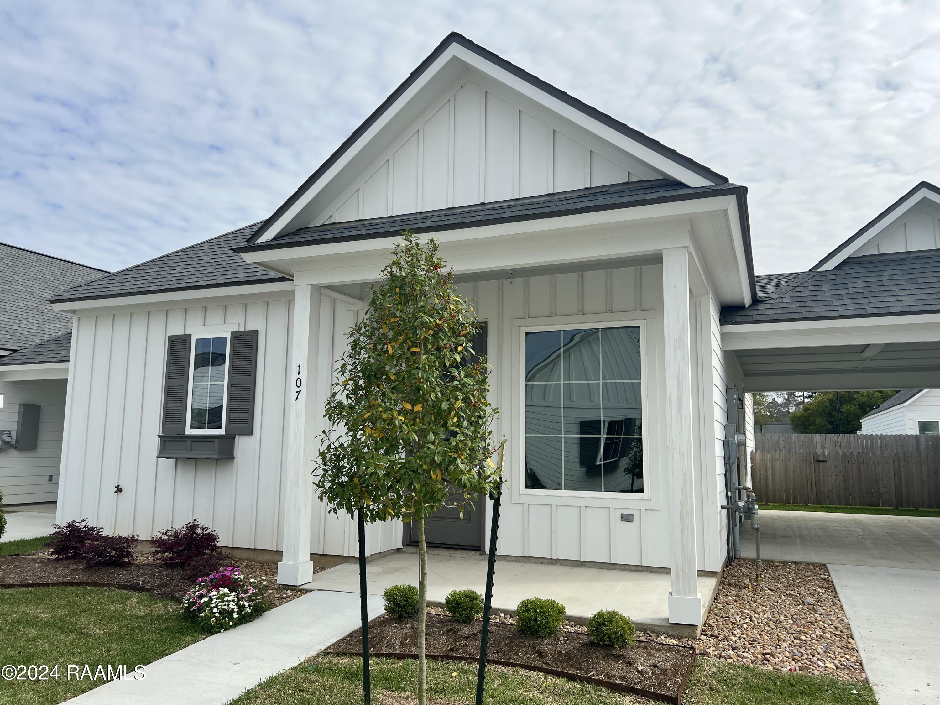 107 Satsuma Drive