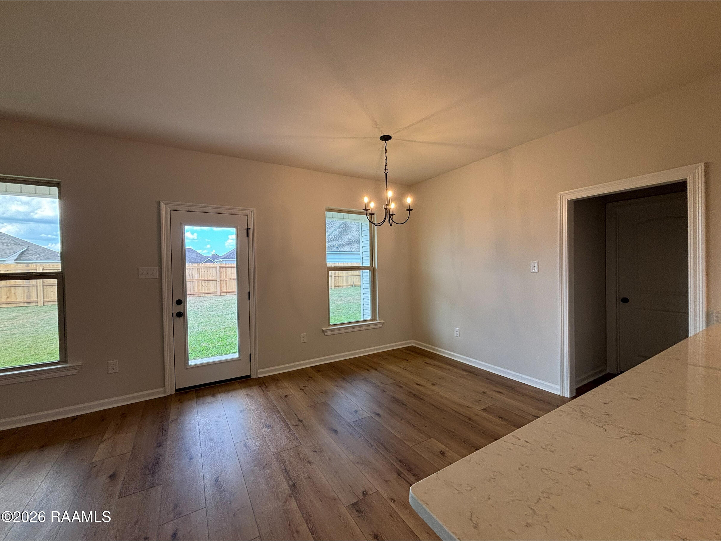 7384 Alley Oak Lane