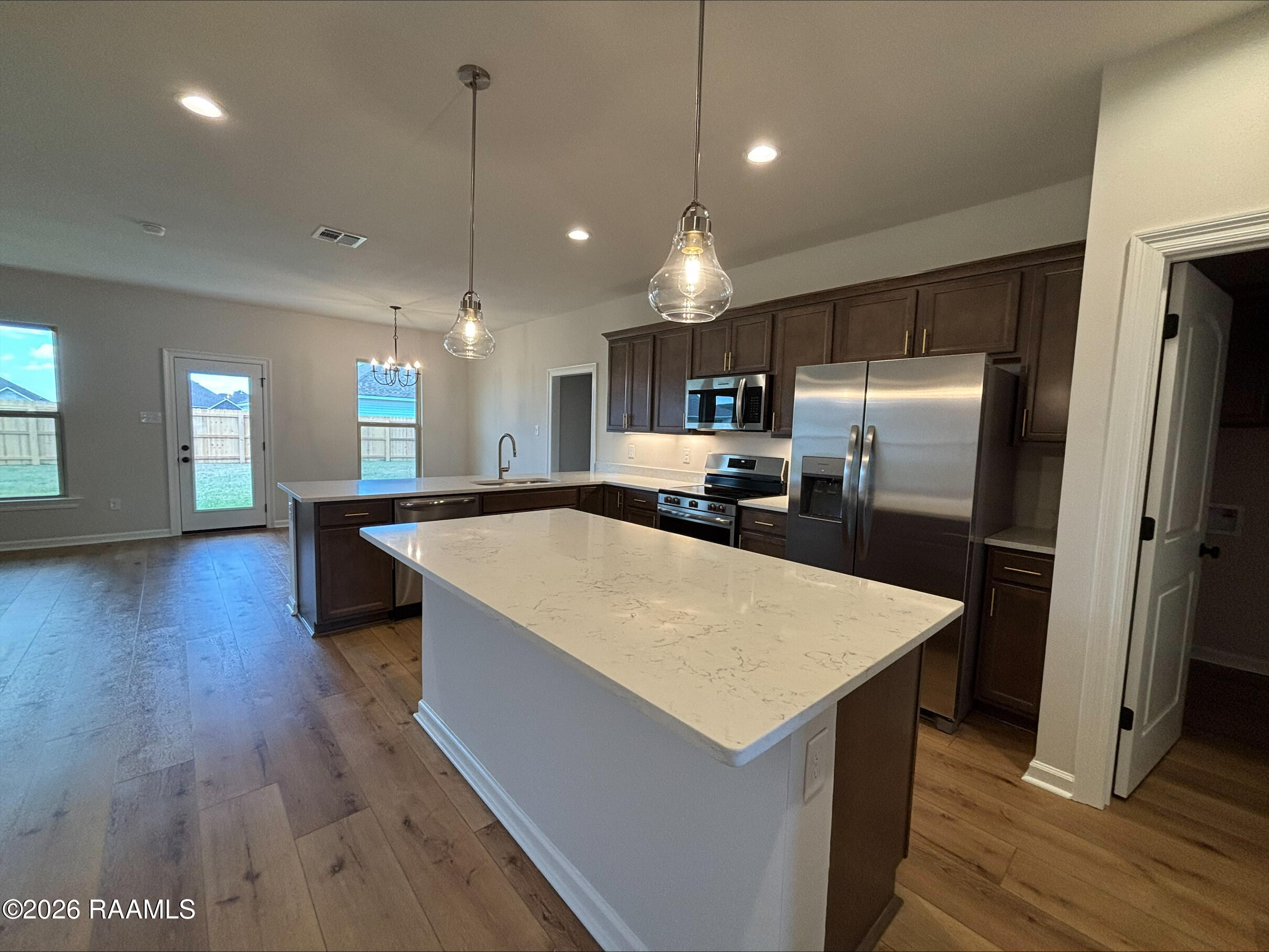 7384 Alley Oak Lane
