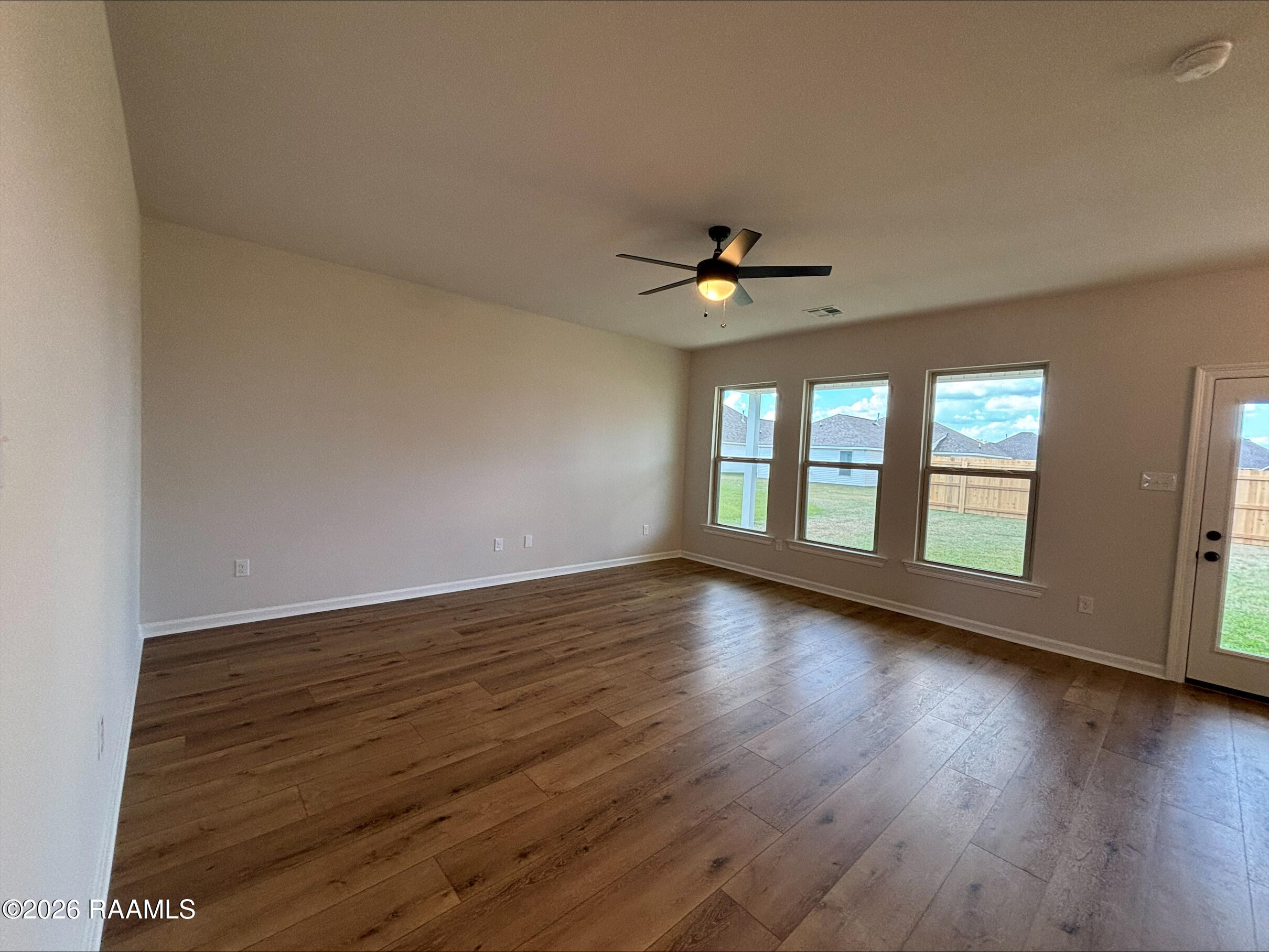7384 Alley Oak Lane