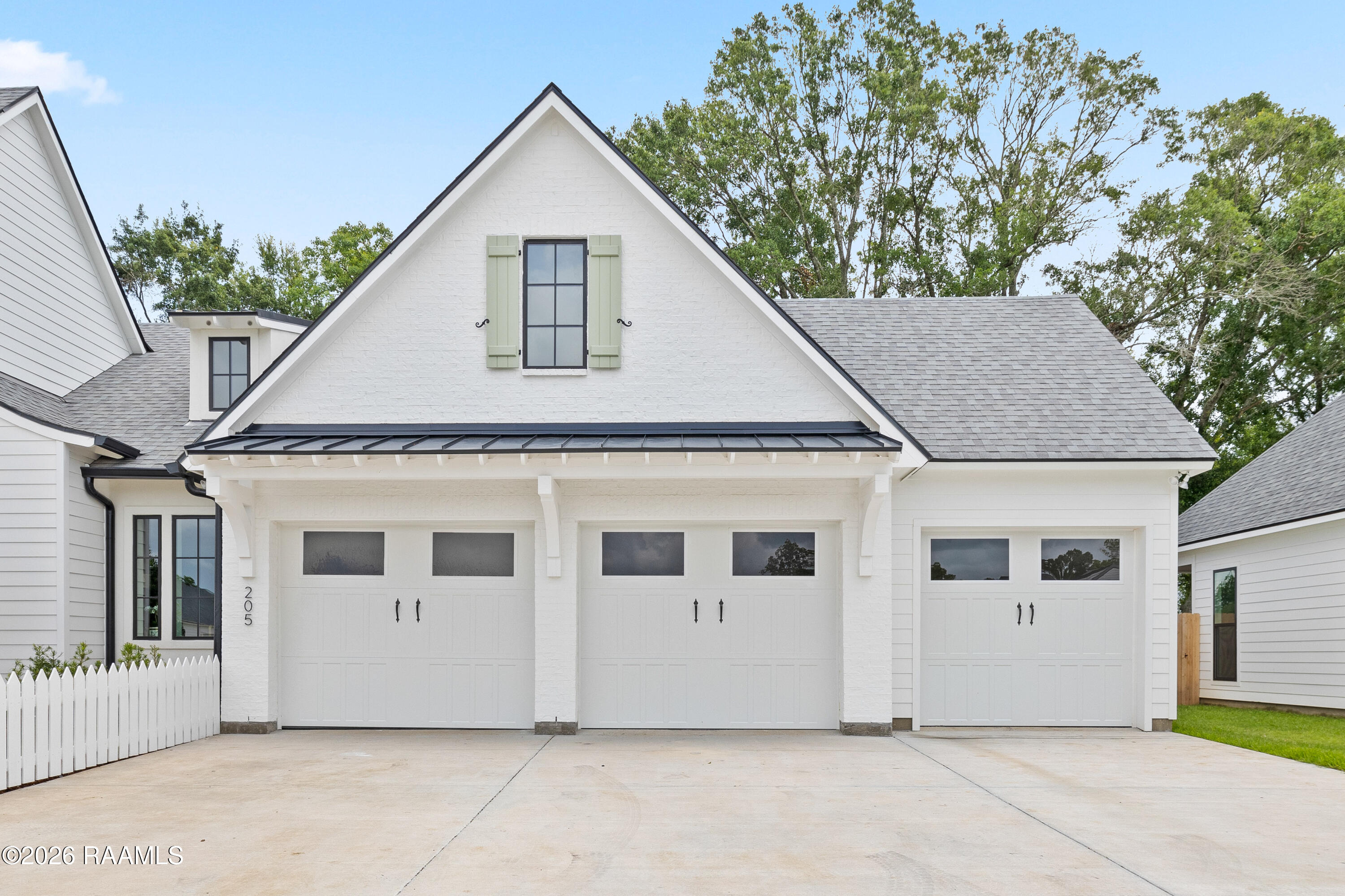 205 Grand Oak Drive