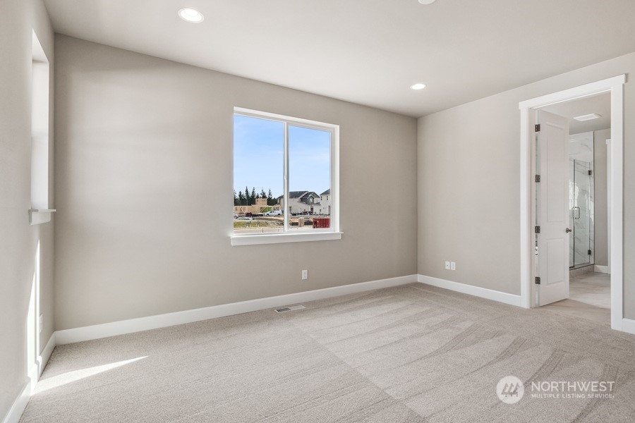 15301 206th Avenue E Unit: 204
