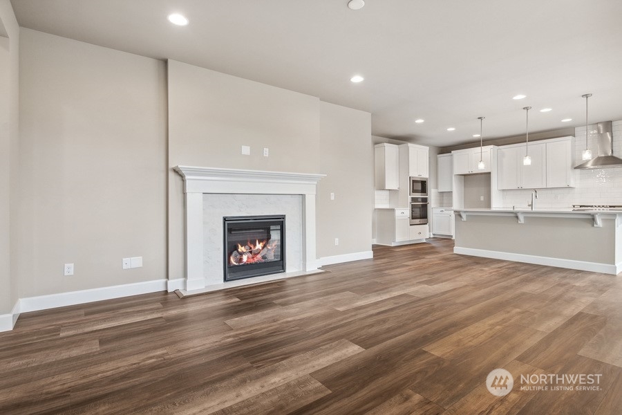 15301 206th Avenue E Unit: 204