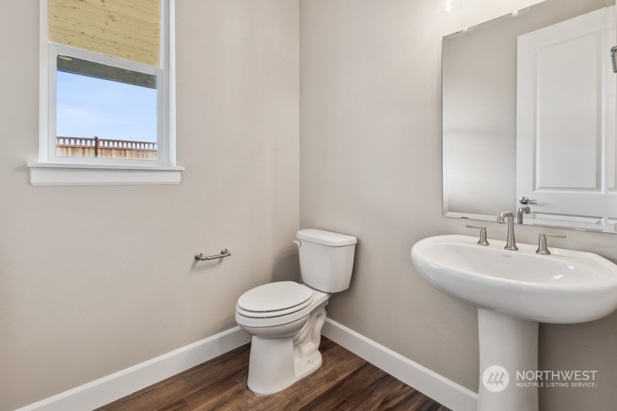 15301 206th Avenue E Unit: 204