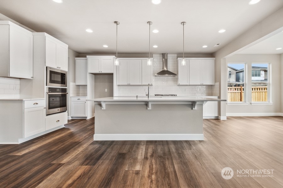 15301 206th Avenue E Unit: 204