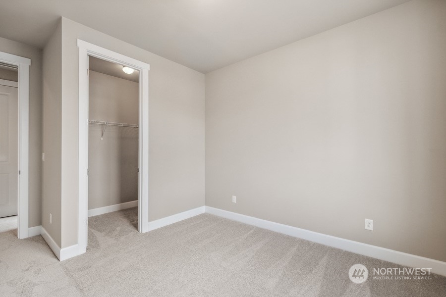 15301 206th Avenue E Unit: 204