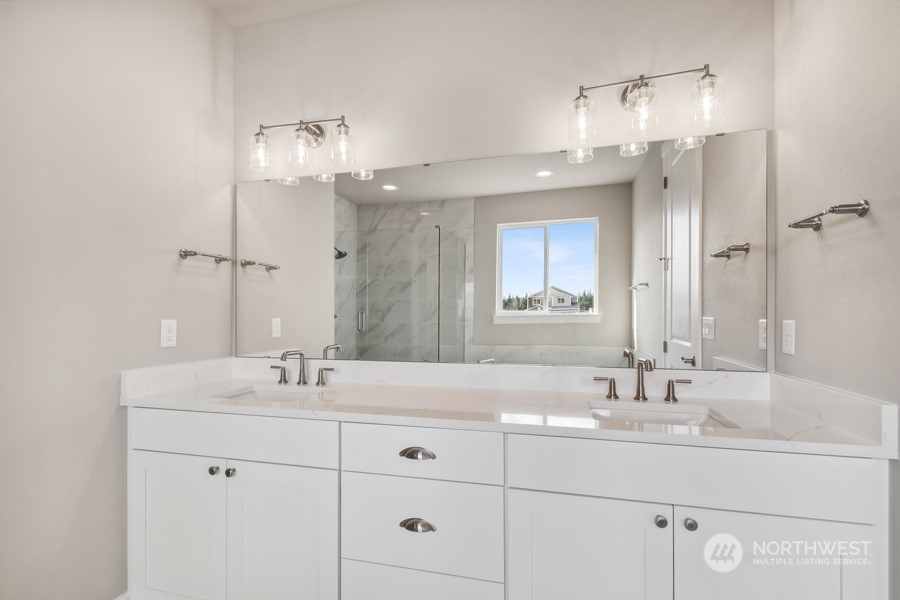 15301 206th Avenue E Unit: 204