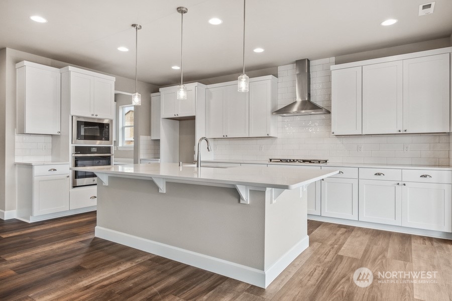 15301 206th Avenue E Unit: 204