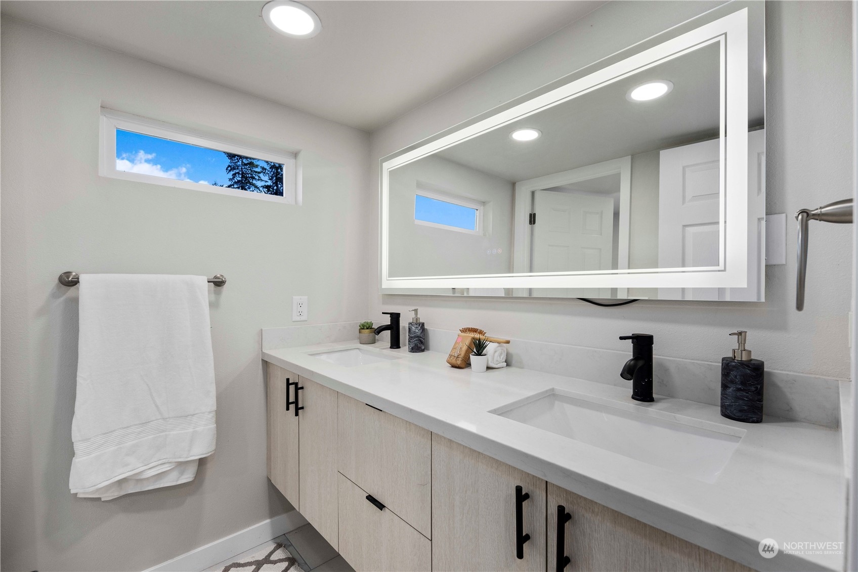 9722 SE 62nd
