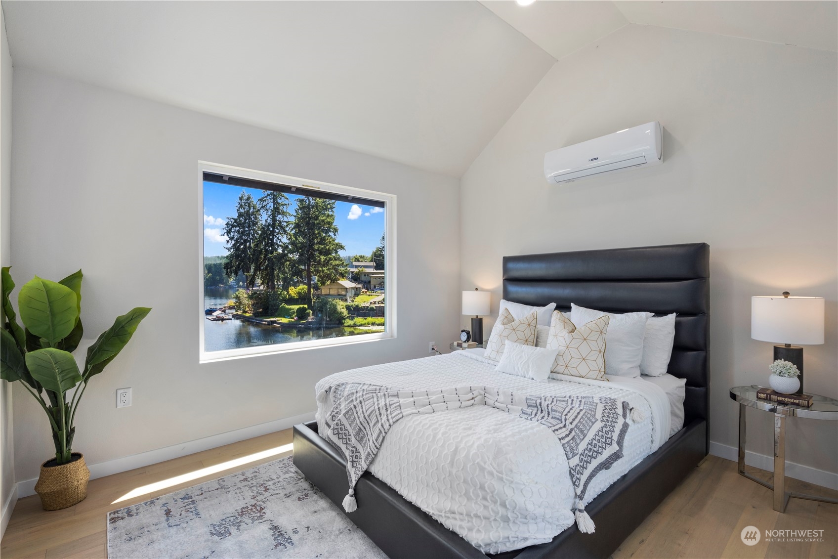 9722 SE 62nd