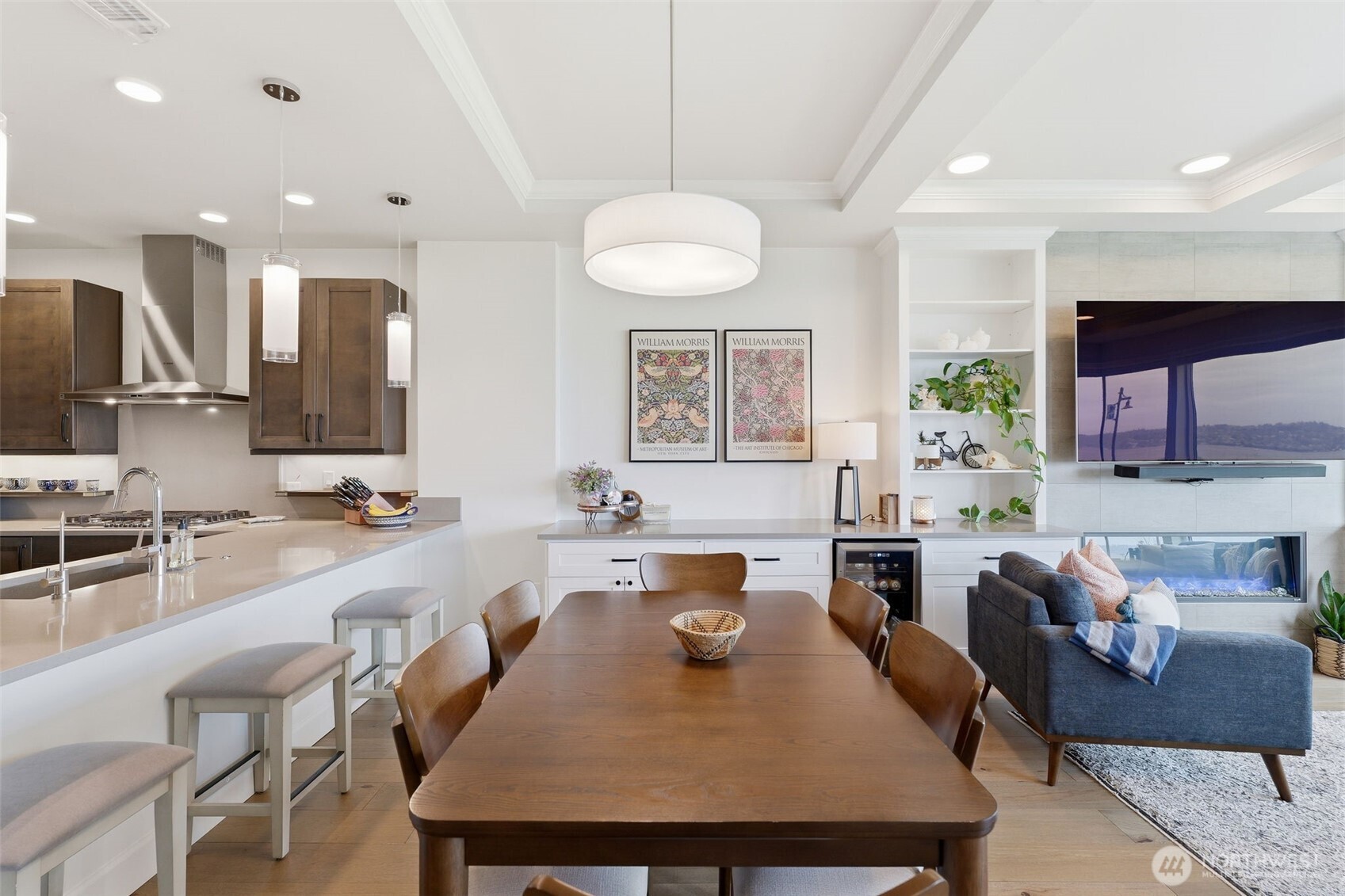 4907 Main Street Unit: 102