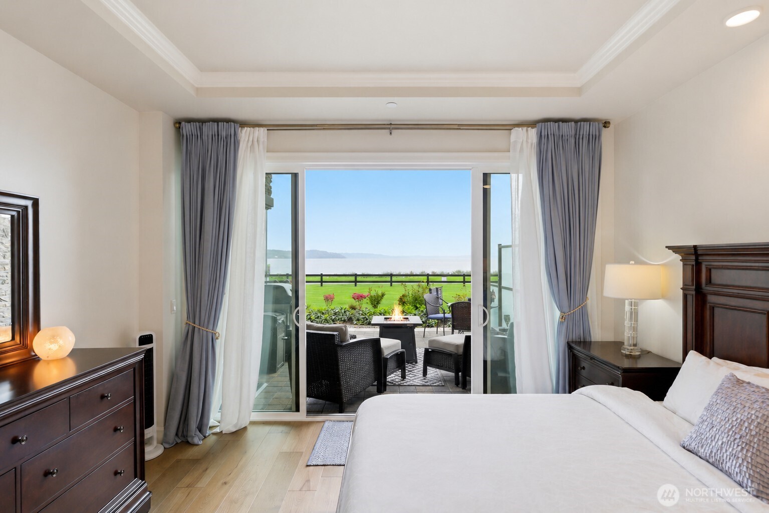 4907 Main Street Unit: 102