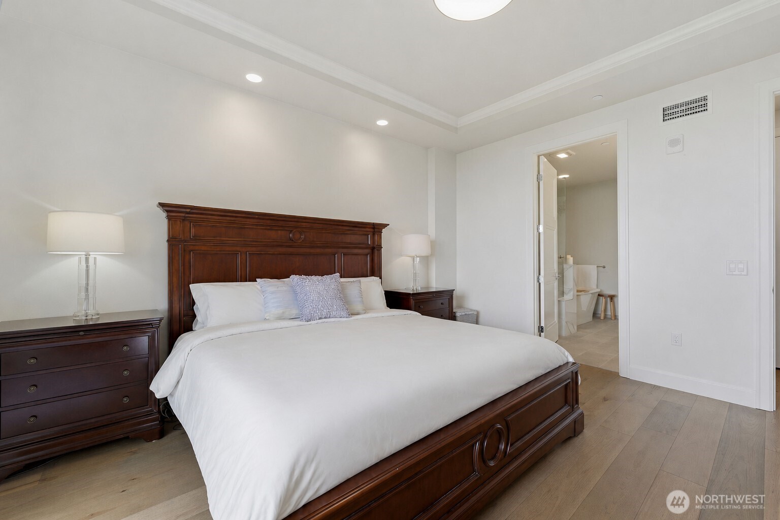 4907 Main Street Unit: 102