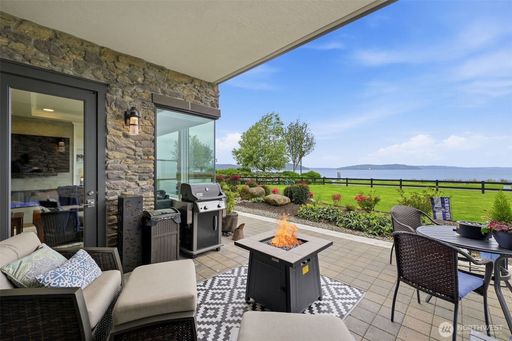 4907 Main Street Unit: 102