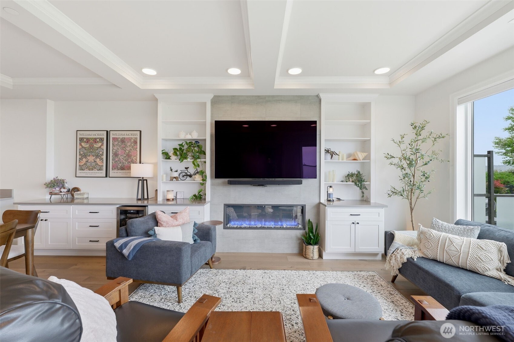 4907 Main Street Unit: 102