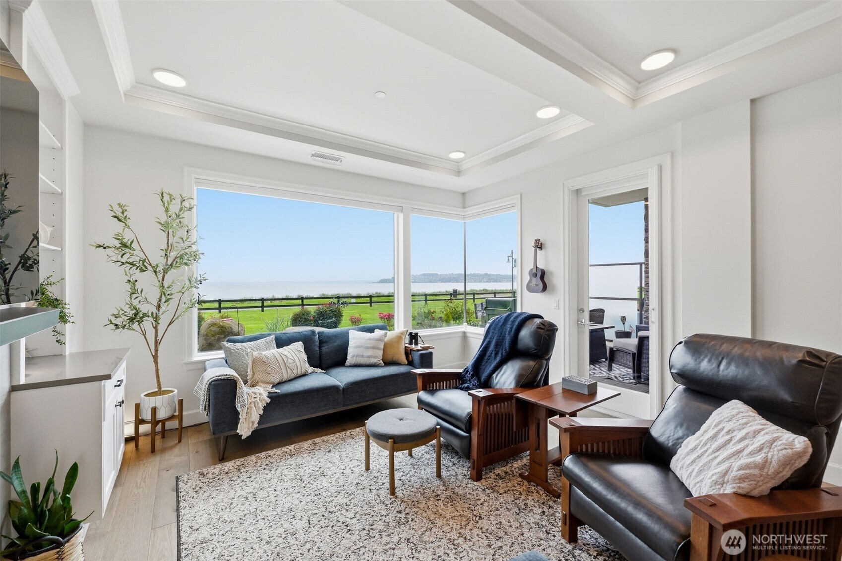 4907 Main Street Unit: 102