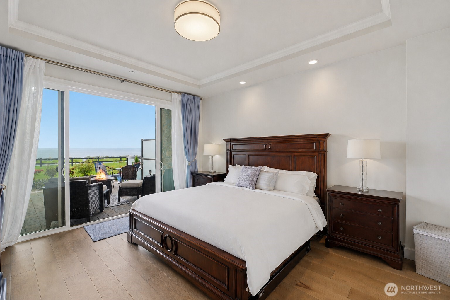 4907 Main Street Unit: 102