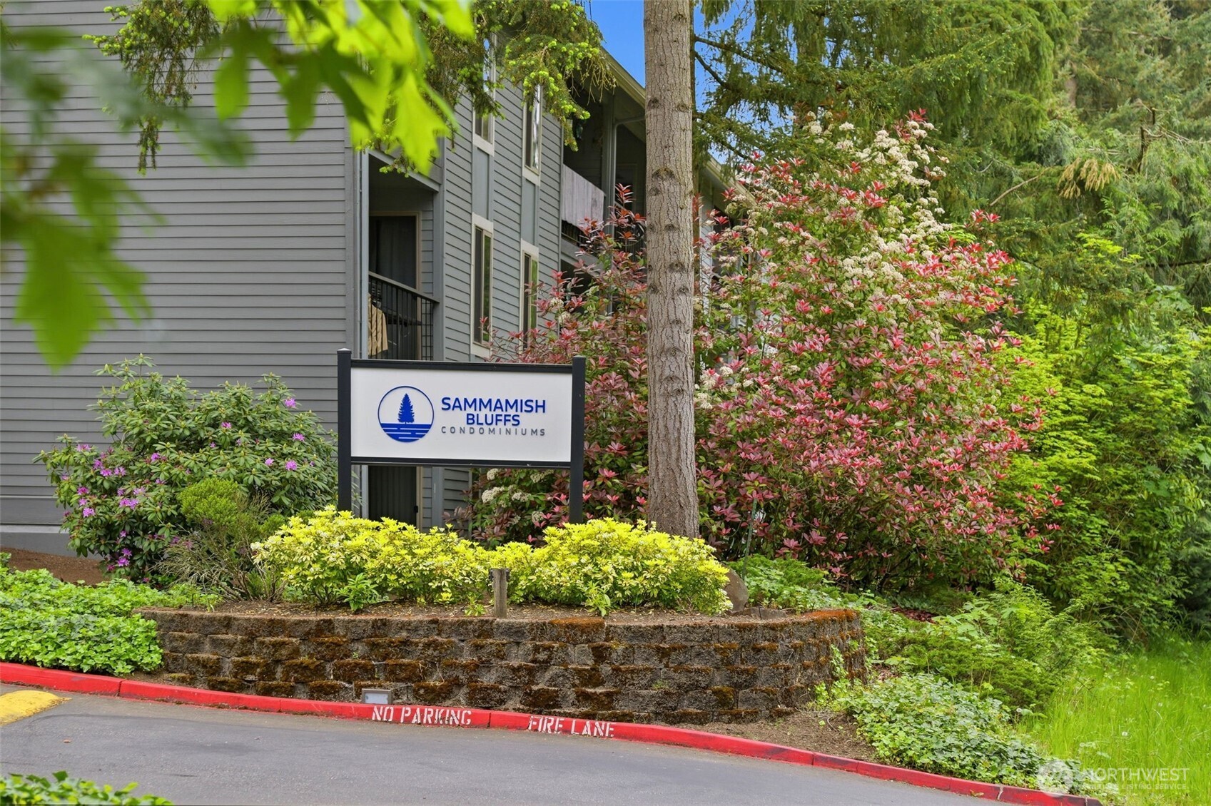 4737 W Lake Sammamish Parkway SE Unit: A202